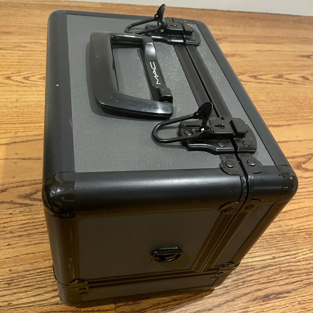 Used Vintage MAC cosmetic makeup train case